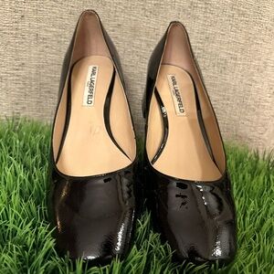 Karl lagerfeld patent pumps